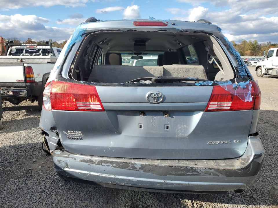 Toyota SIENNA CE 2004 — Copart