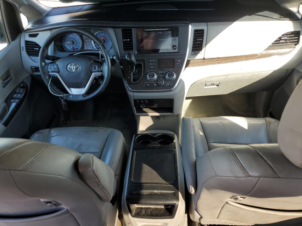 Toyota SIENNA XLE 2015 — Copart