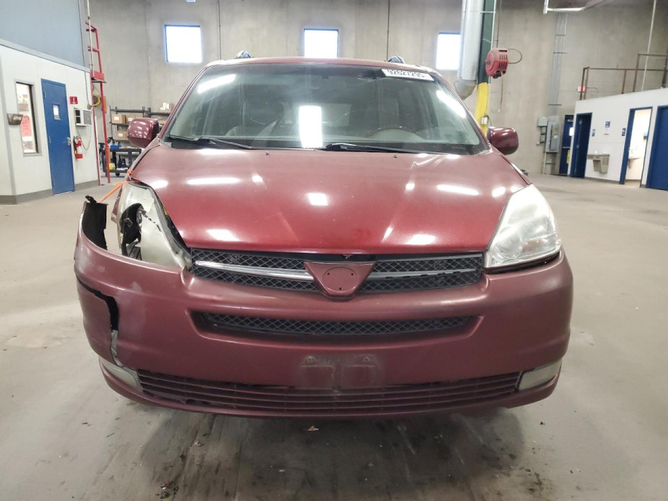Toyota SIENNA 2005 — Copart