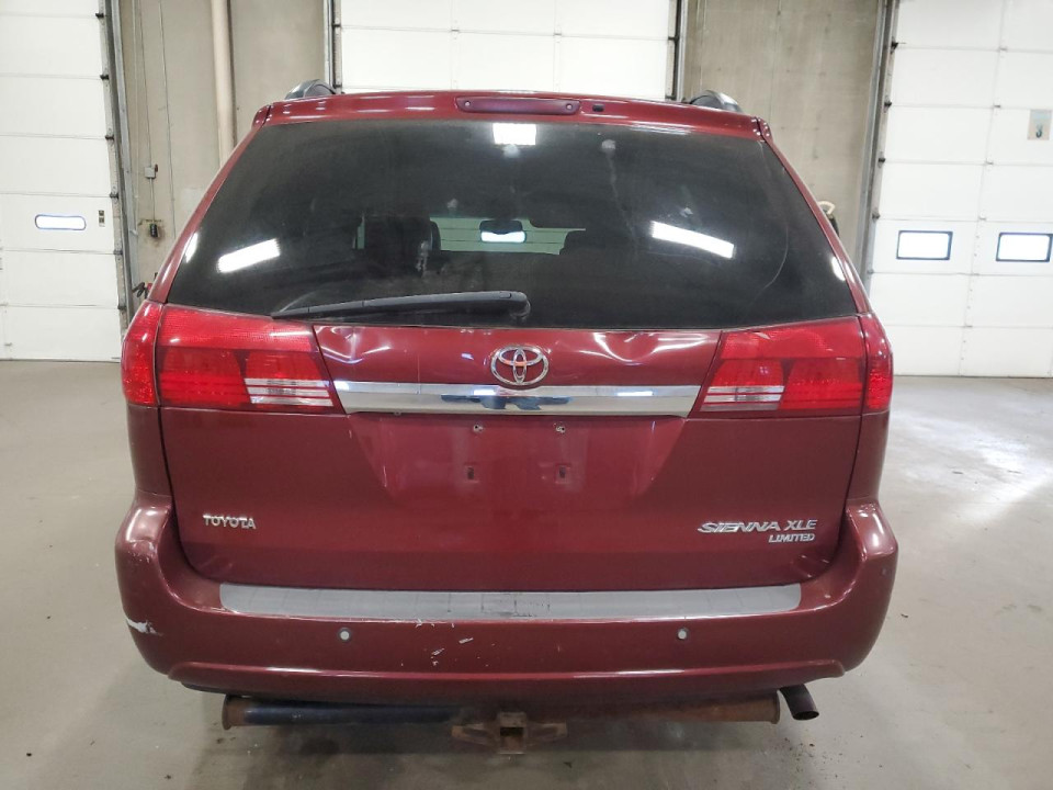 Toyota SIENNA 2005 — Copart