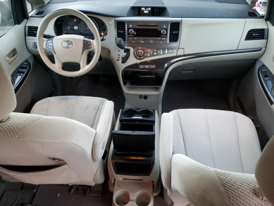 Toyota SIENNA 2013 — Copart