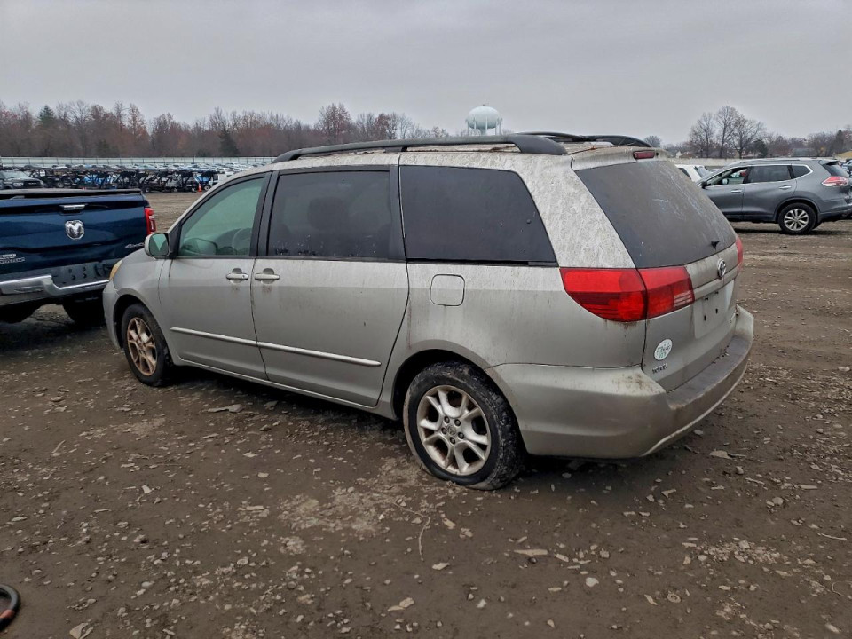 Toyota SIENNA XLE 2004 — Copart