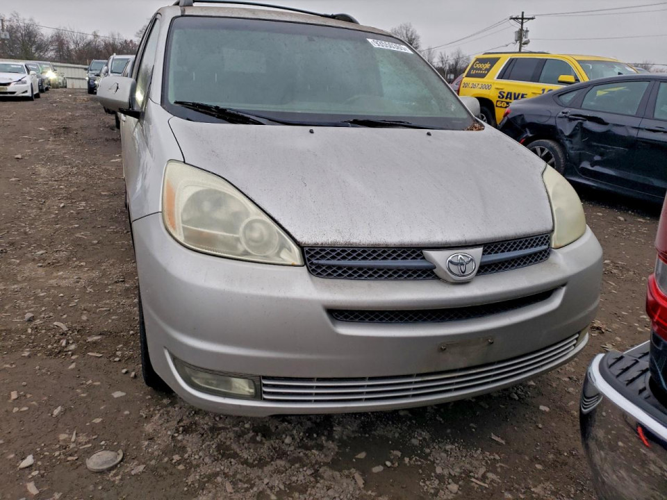 Toyota SIENNA XLE 2004 — Copart