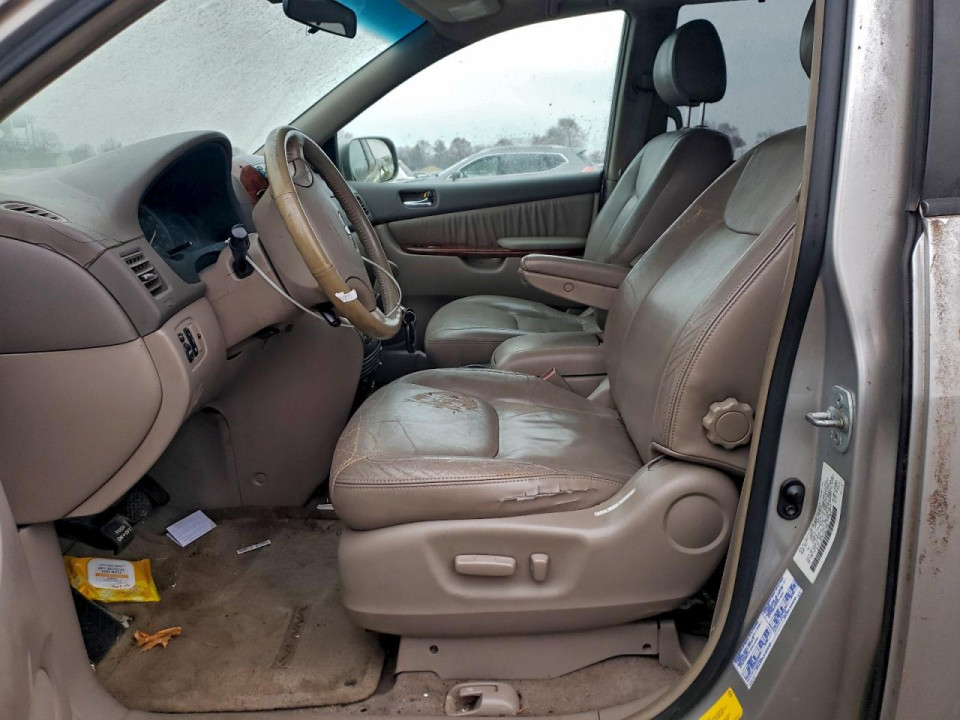 Toyota SIENNA XLE 2004 — Copart