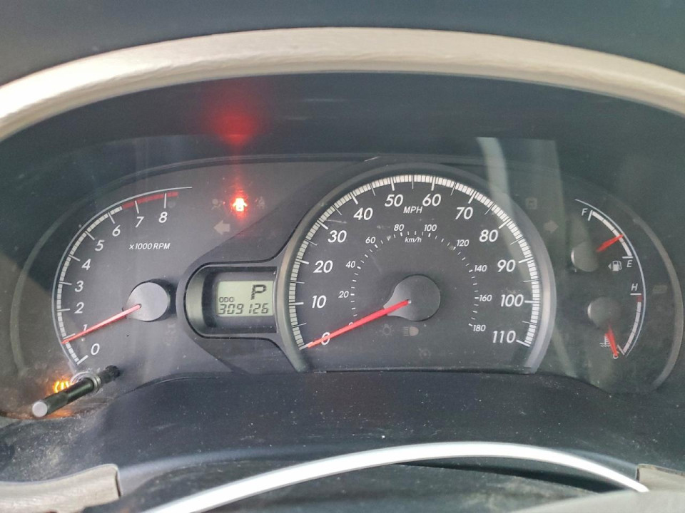 Toyota SIENNA LE 2012 — Copart