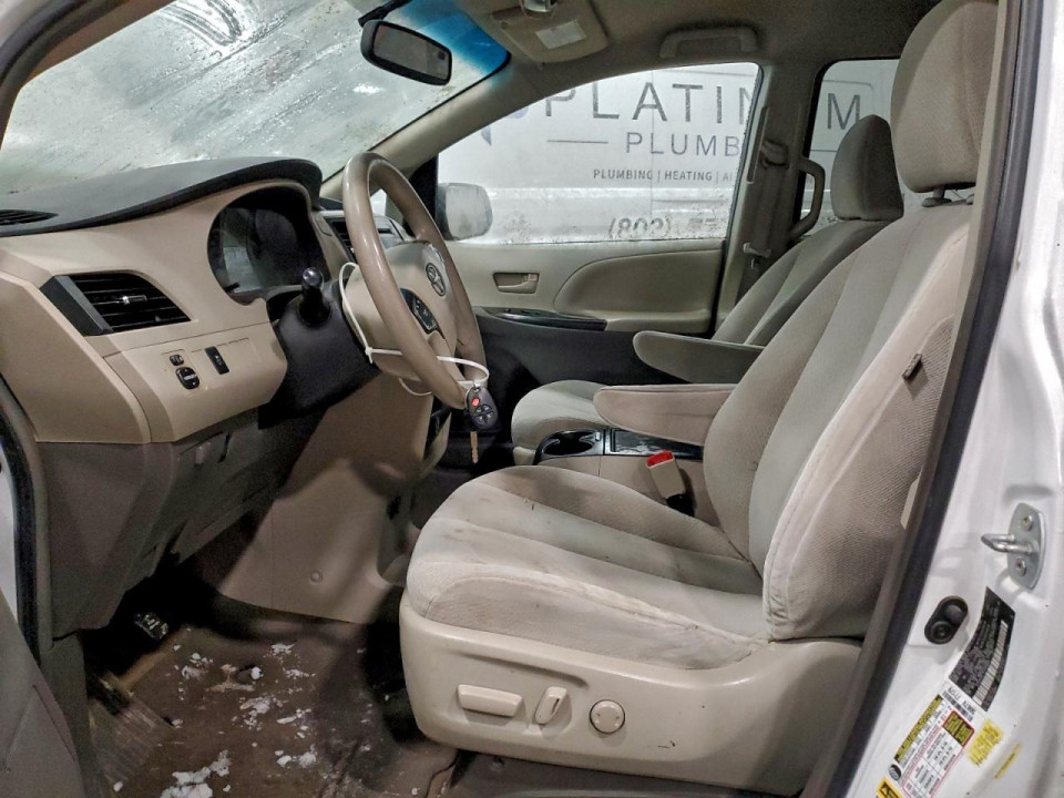 Toyota SIENNA LE 2014 — Copart
