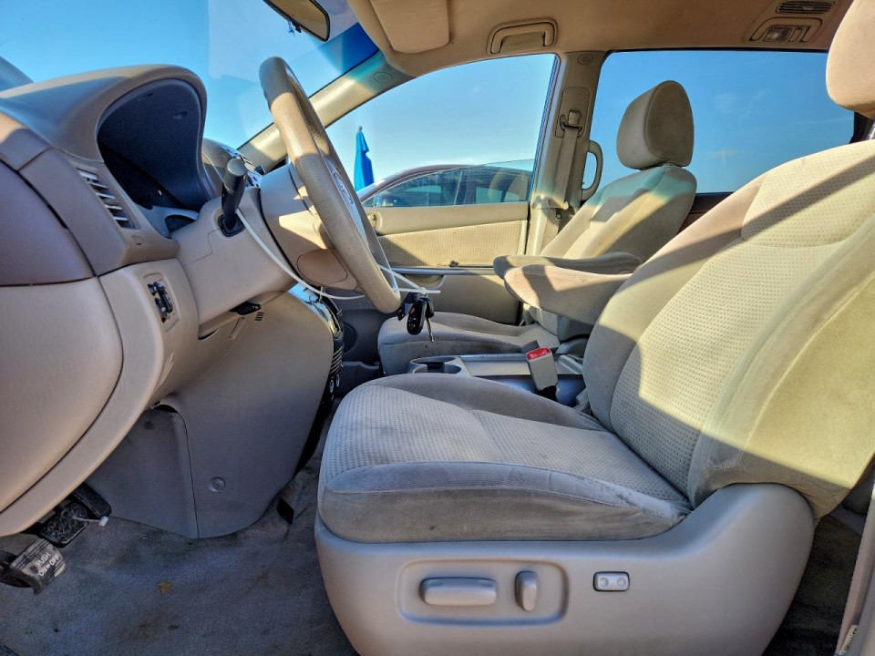 Toyota SIENNA CE 2009 — Copart