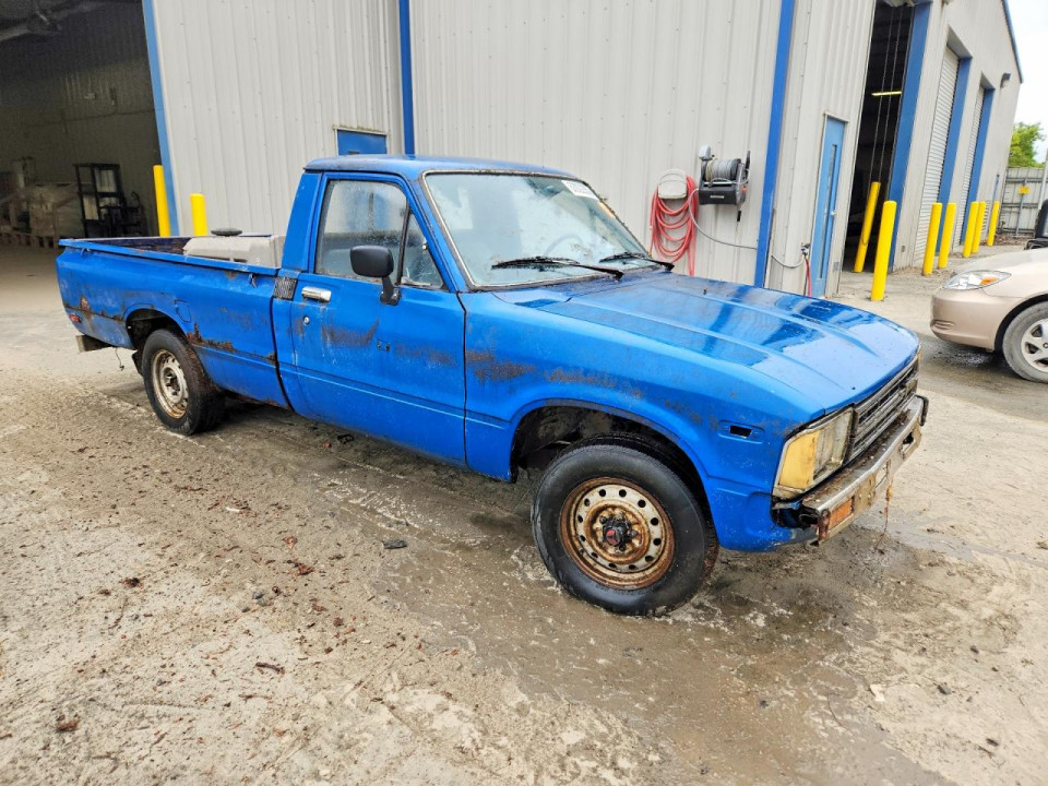 Toyota PICKUP / CAB CHASSIS 1/2 TON DLX 1982 — Copart