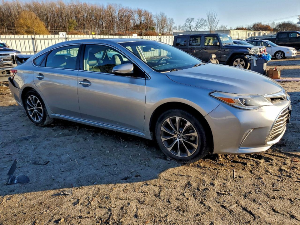 Toyota AVALON 2018 — Copart