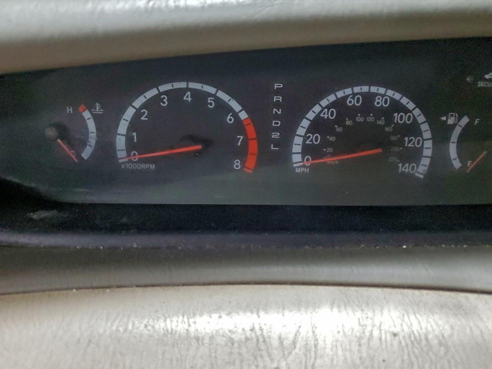 Toyota AVALON 2002 — Copart