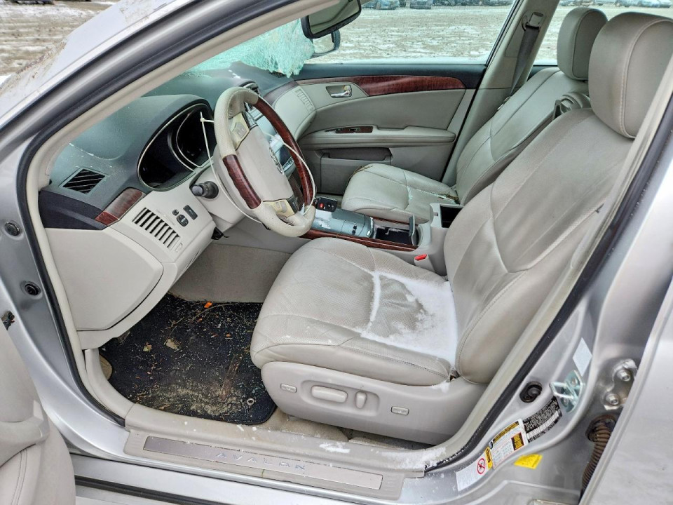 Toyota AVALON 2011 — Copart