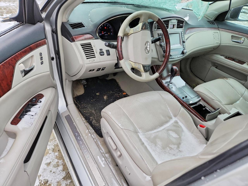 Toyota AVALON 2011 — Copart