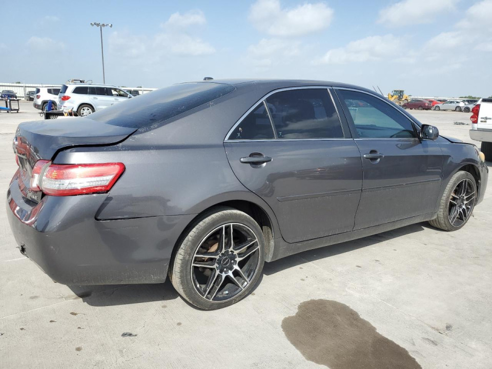Toyota CAMRY 2011 — Copart