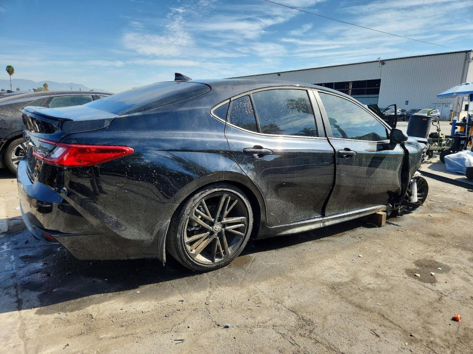 Toyota CAMRY 2026 — Copart