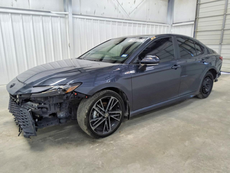 Toyota CAMRY 2026 — Copart