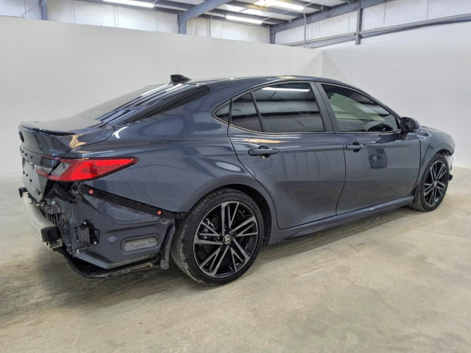 Toyota CAMRY 2026 — Copart