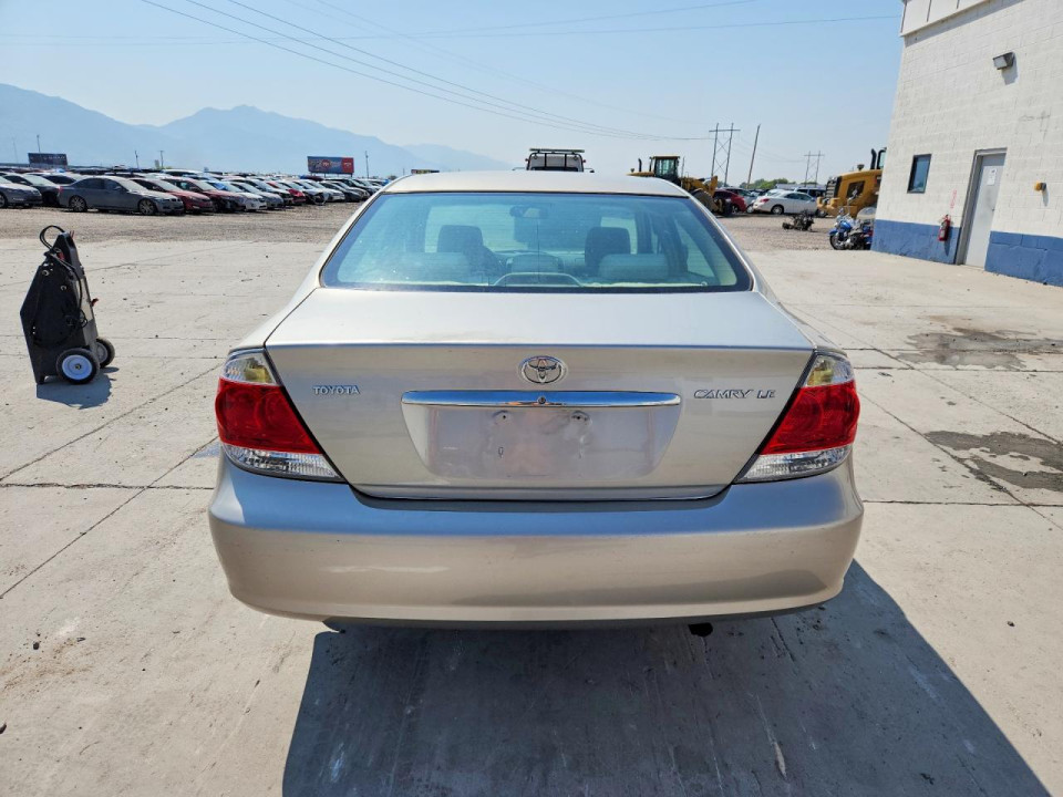 Toyota CAMRY 2005 — Copart