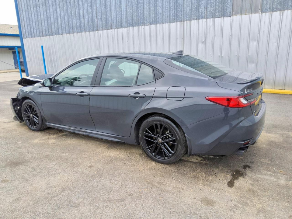 Toyota CAMRY 2025 — Copart