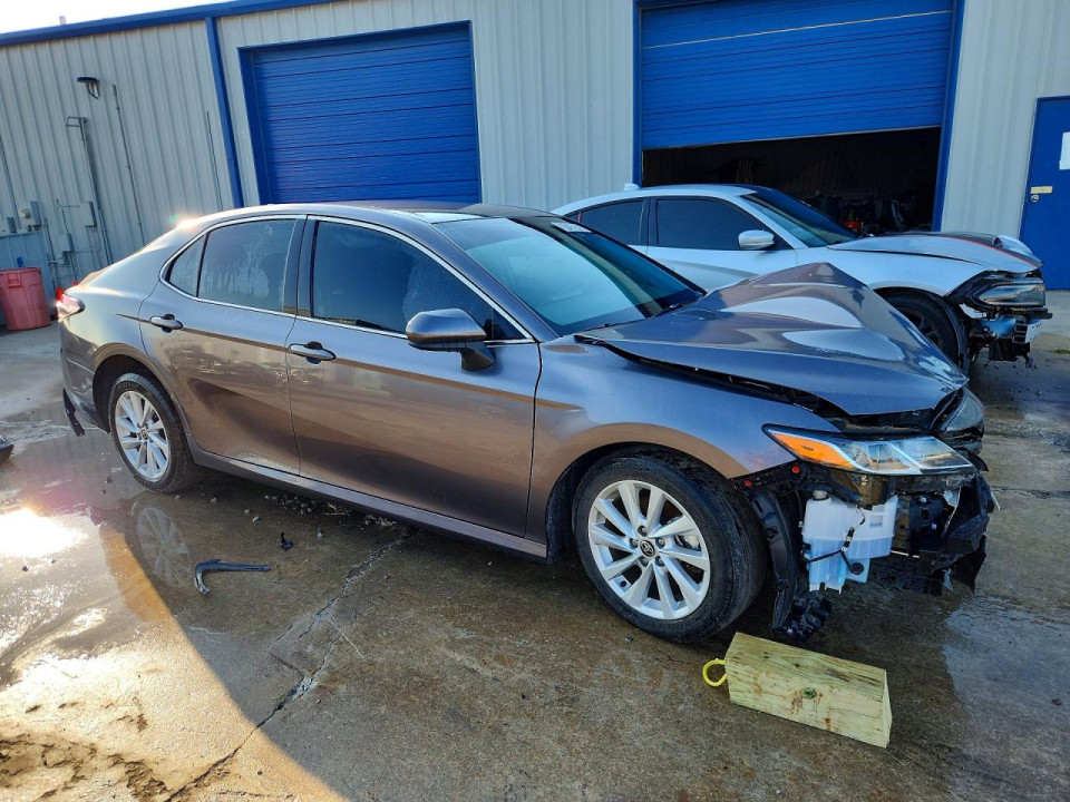 Toyota CAMRY 2024 — Copart