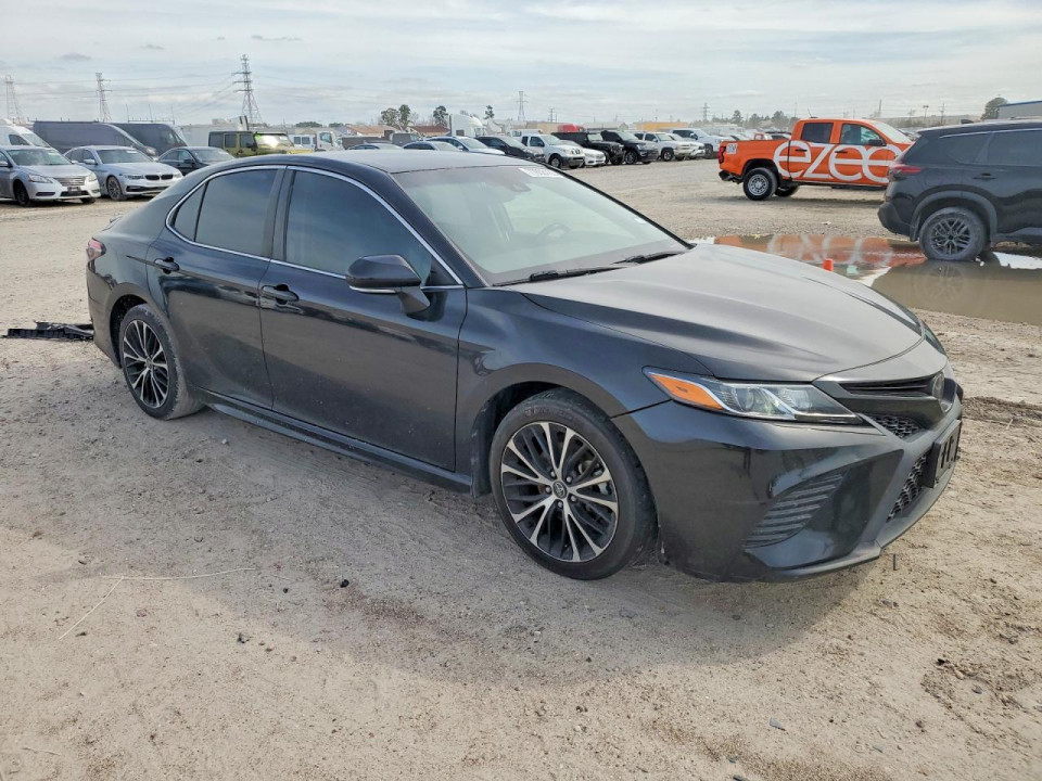 Toyota CAMRY 2018 — Copart