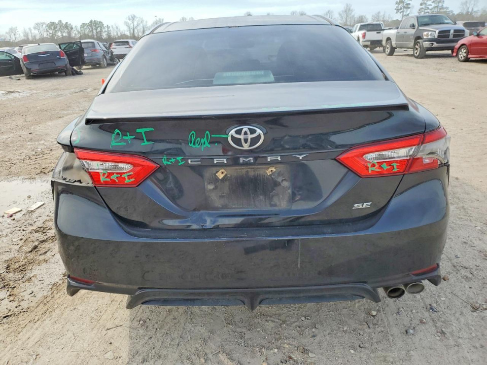 Toyota CAMRY 2018 — Copart