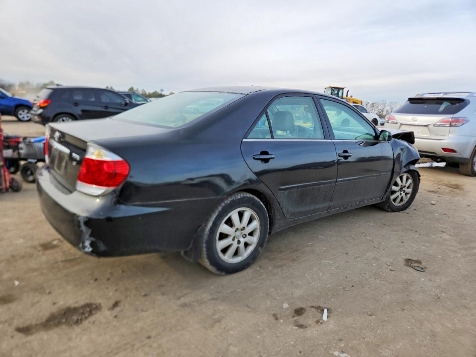 Toyota CAMRY 2005 — Copart