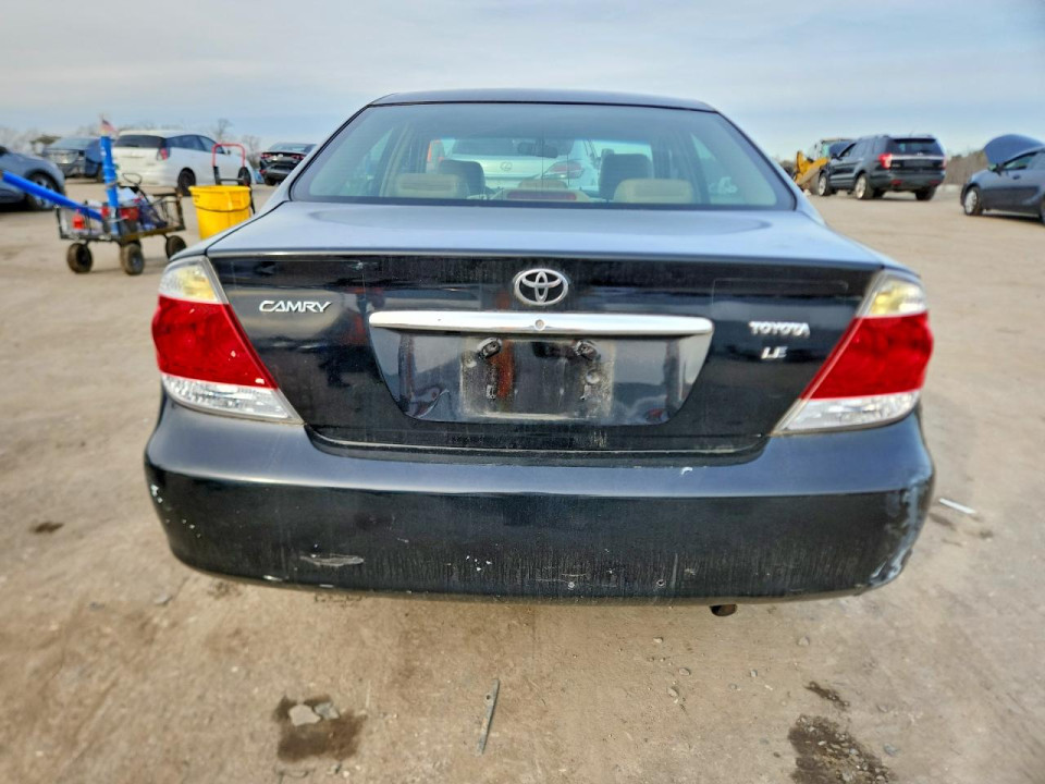Toyota CAMRY 2005 — Copart