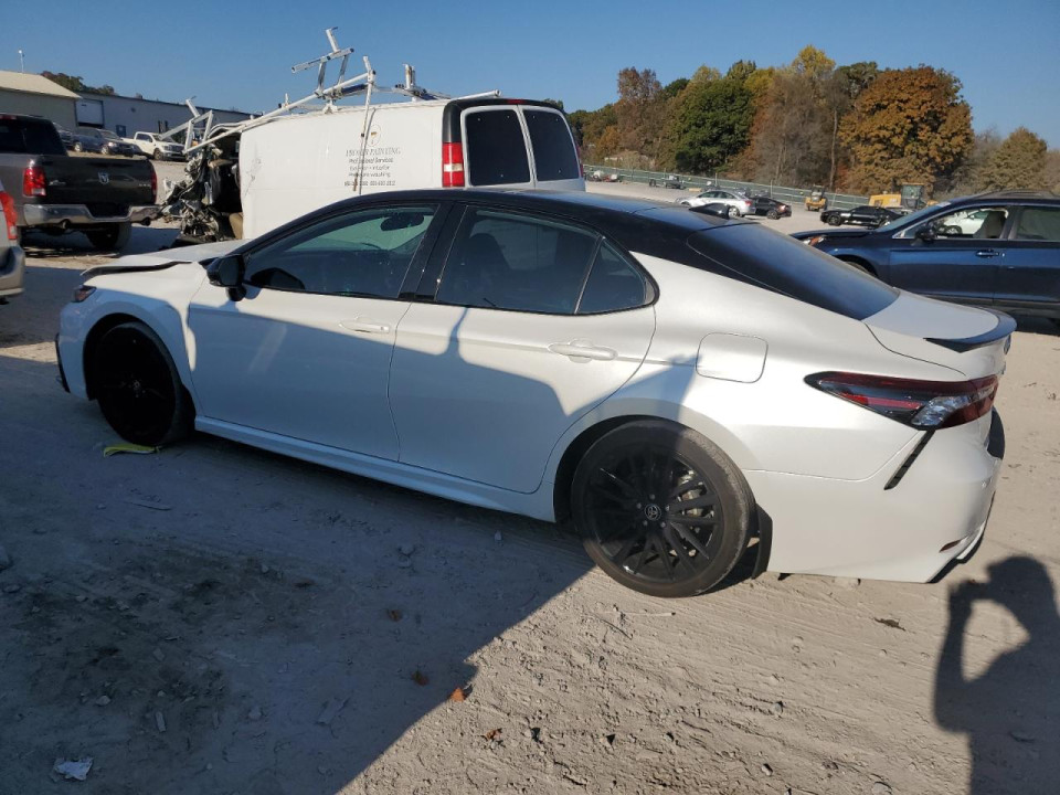 Toyota CAMRY 2024 — Copart
