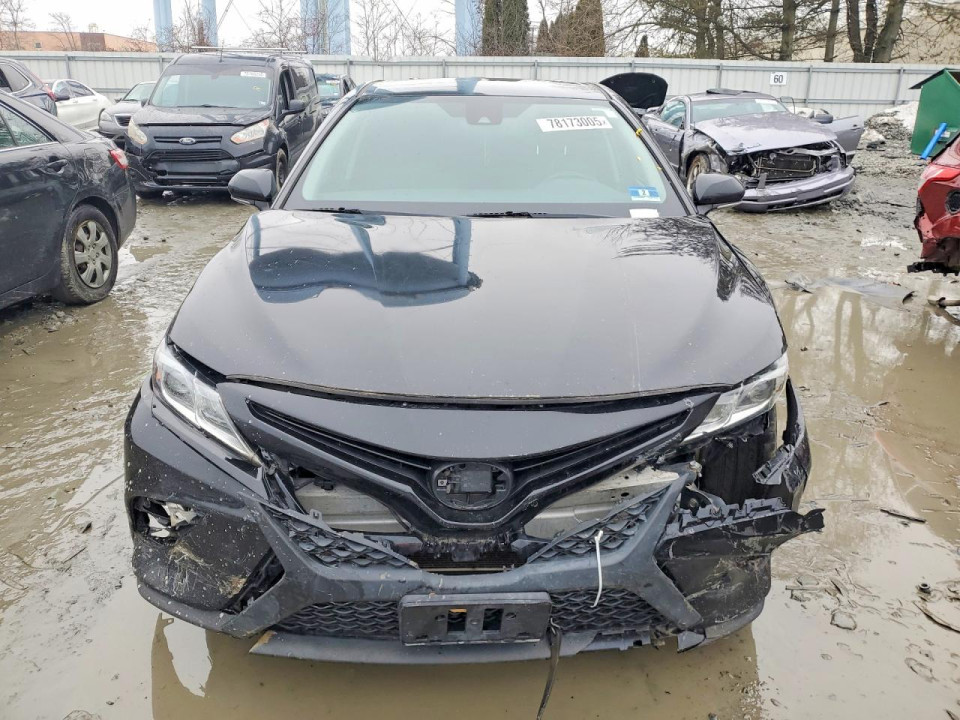 Toyota CAMRY 2019 — Copart
