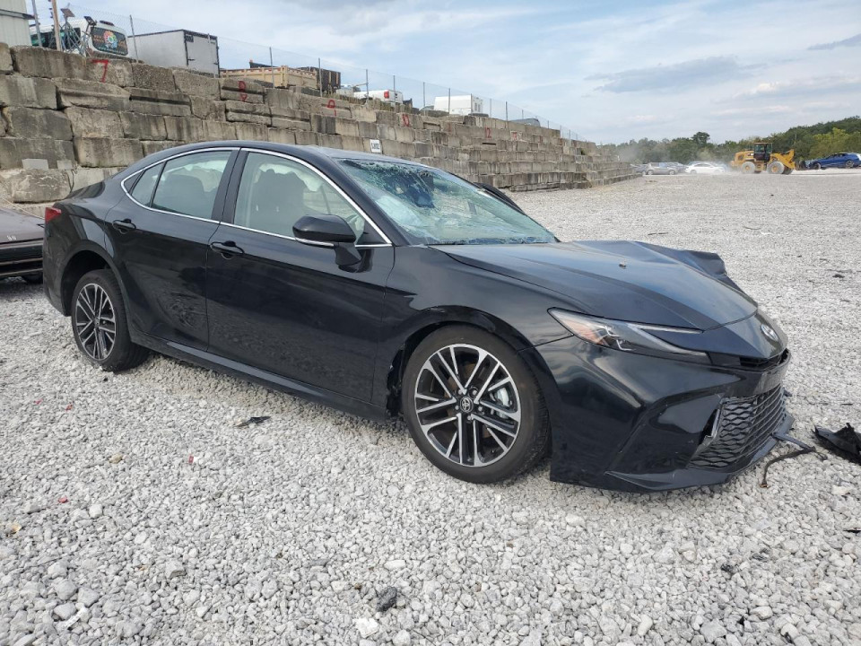 Toyota CAMRY 2025 — Copart