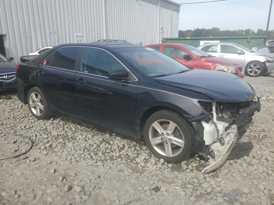 Toyota CAMRY 2014 — Copart