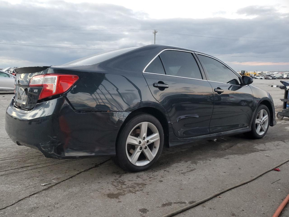 Toyota CAMRY 2014 — Copart