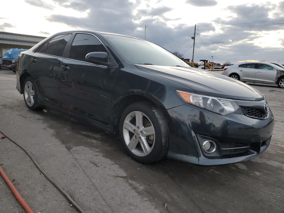 Toyota CAMRY 2014 — Copart
