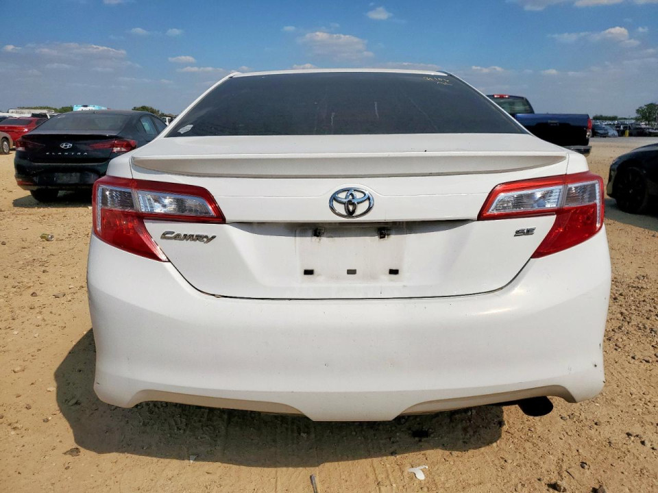 Toyota CAMRY 2014 — Copart