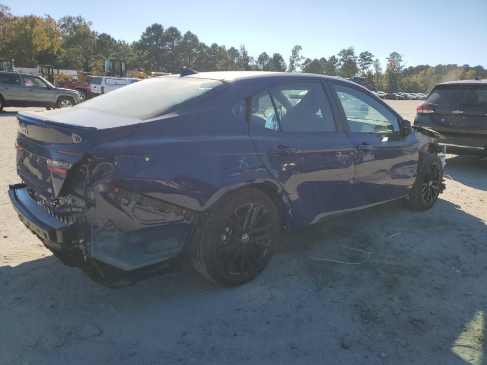 Toyota CAMRY 2025 — Copart
