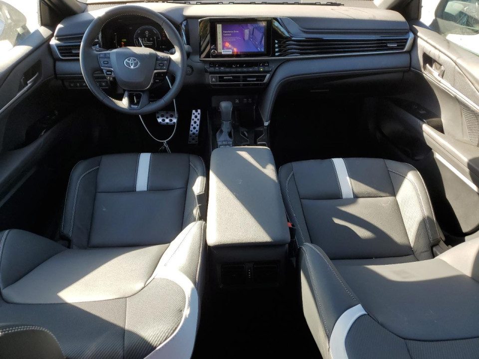 Toyota CAMRY 2025 — Copart