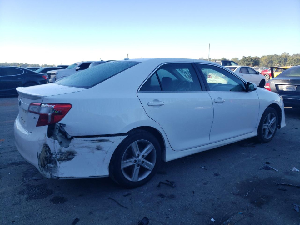 Toyota CAMRY 2012 — Copart