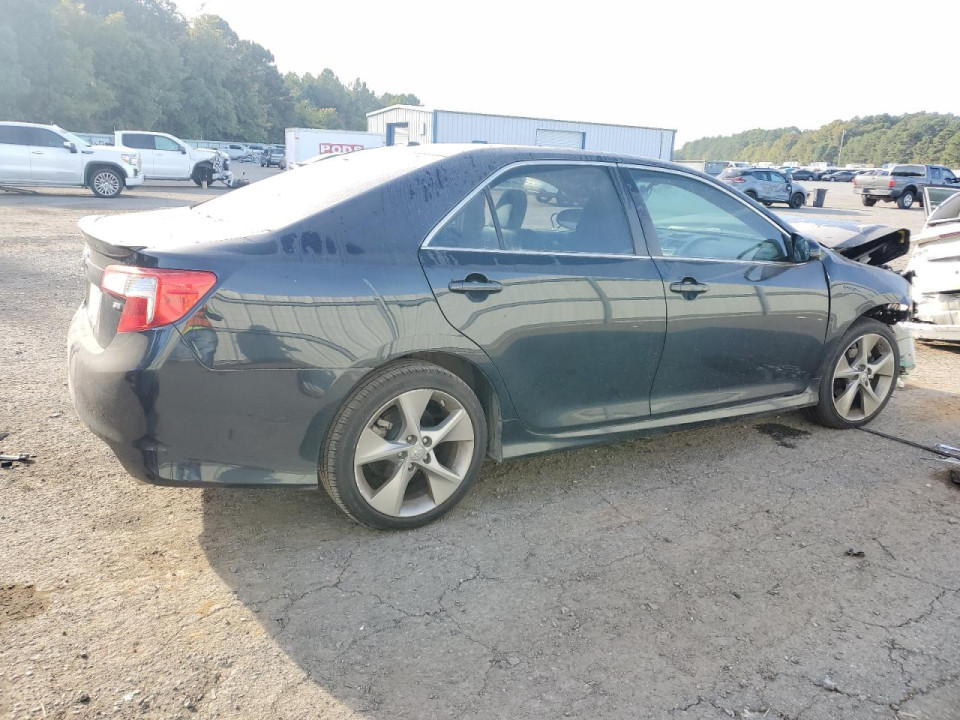Toyota CAMRY 2013 — Copart