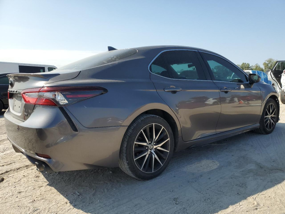 Toyota CAMRY 2022 — Copart