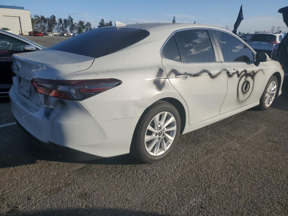 Toyota CAMRY 2024 — Copart