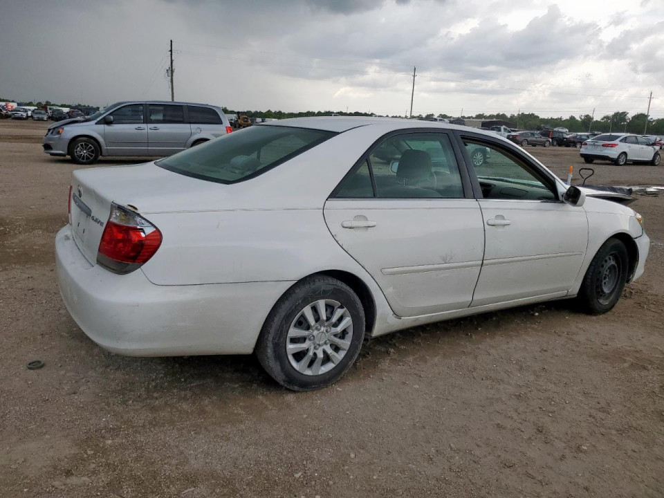 Toyota CAMRY 2005 — Copart