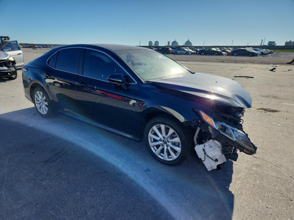 Toyota CAMRY 2019 — Copart