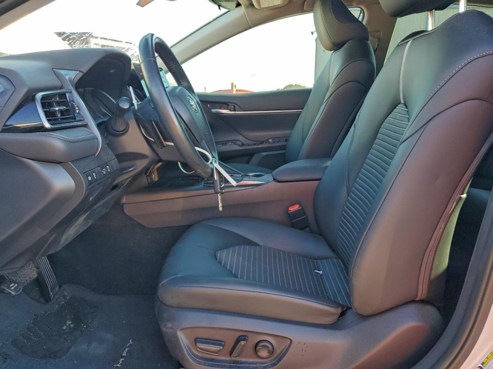 Toyota CAMRY 2023 — Copart