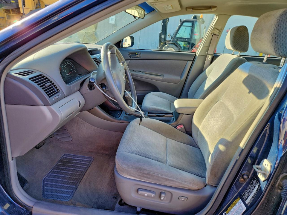 Toyota CAMRY 2004 — Copart