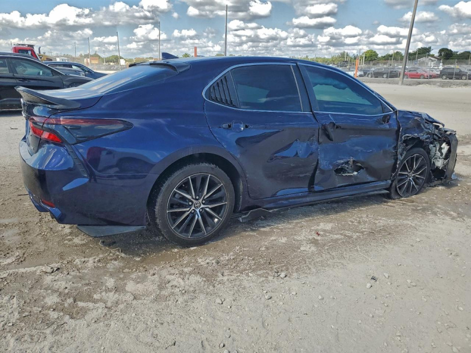 Toyota CAMRY 2021 — Copart