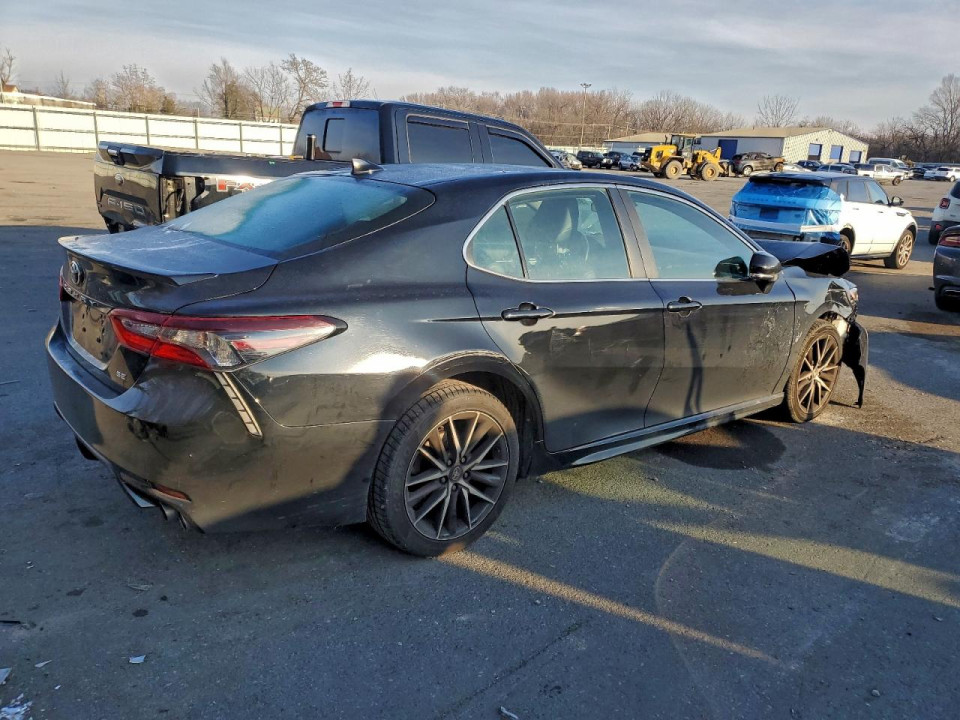 Toyota CAMRY 2022 — Copart