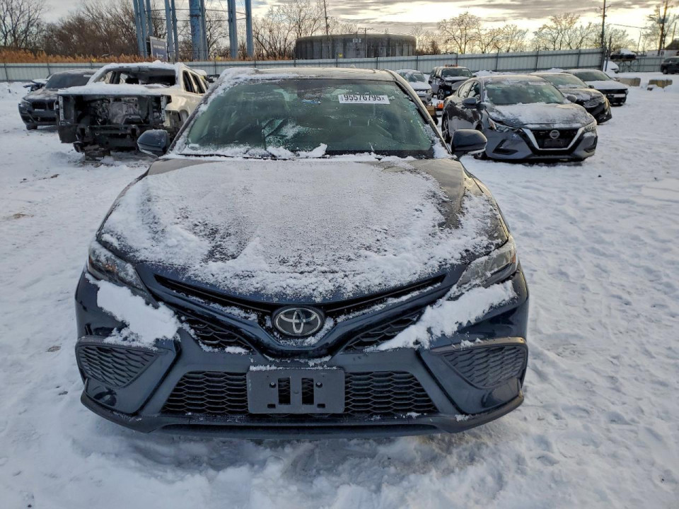 Toyota CAMRY 2021 — Copart