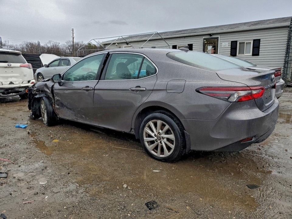 Toyota CAMRY 2023 — Copart
