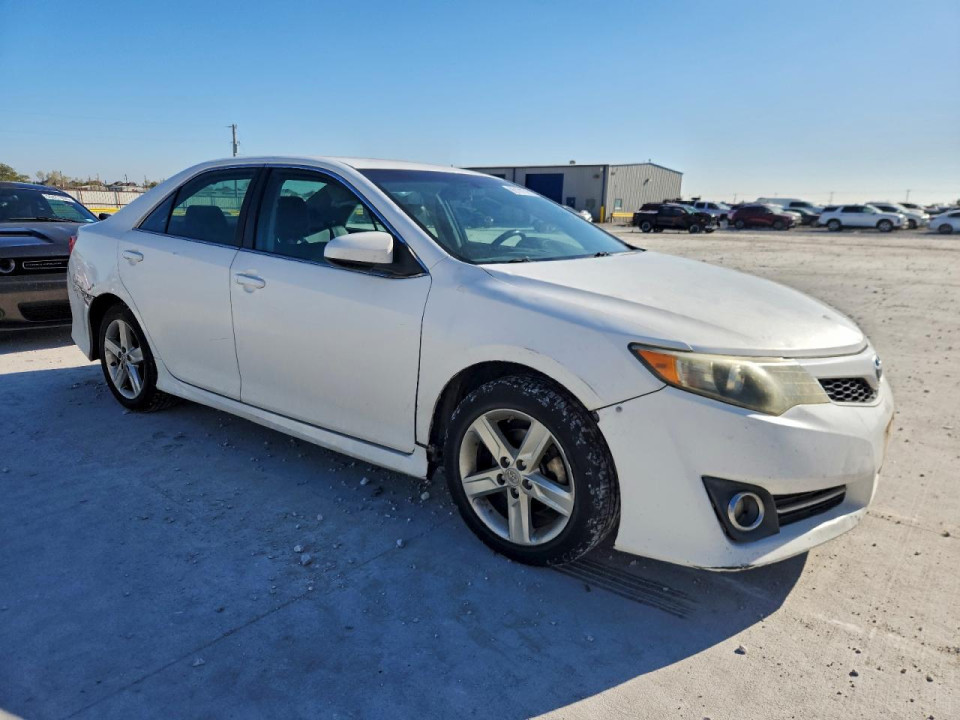 Toyota CAMRY 2013 — Copart
