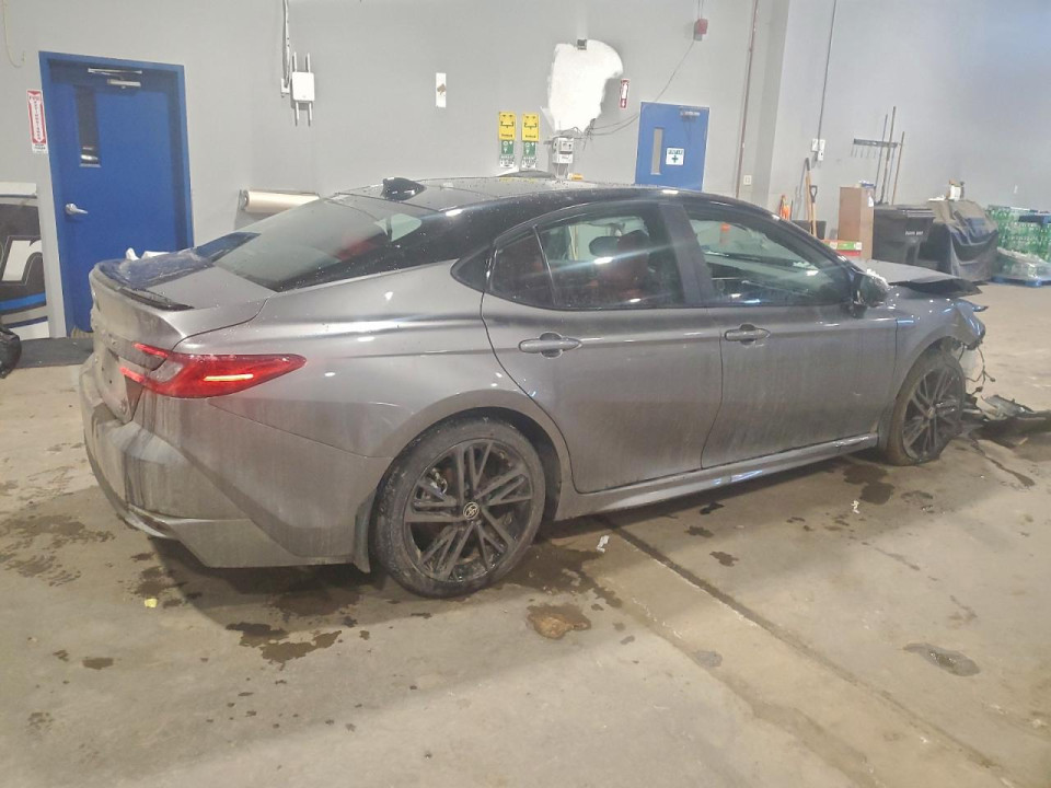 Toyota CAMRY 2025 — Copart